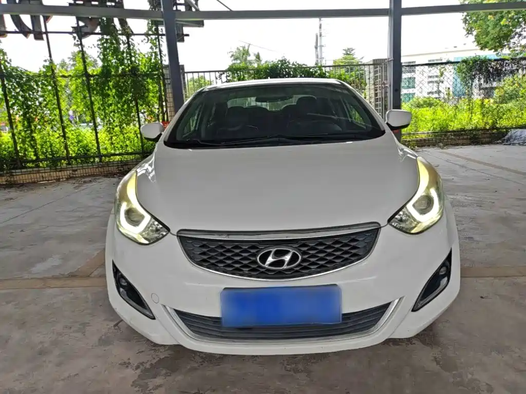 Hyundai Elantra Langdong 2018 — фото 3
