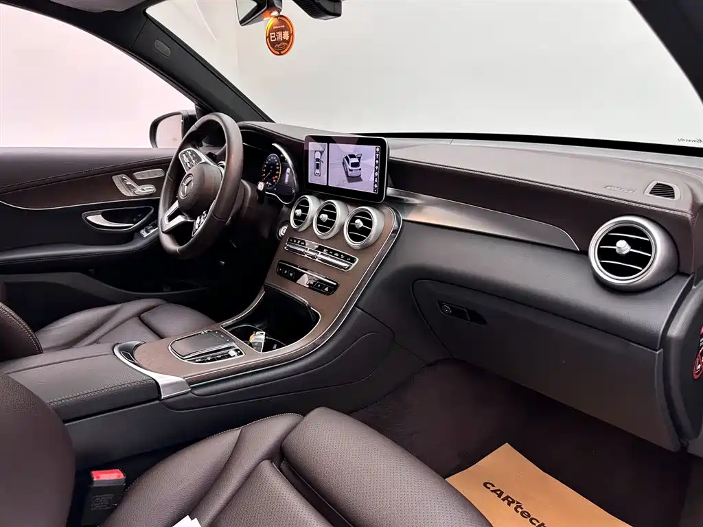 Mercedes-Benz GLC 2022 — фото 11