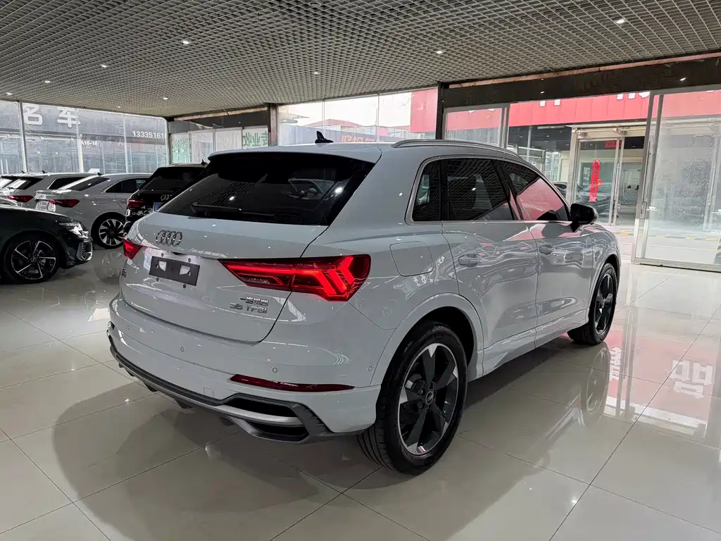 Audi Q3 2023 — фото 4
