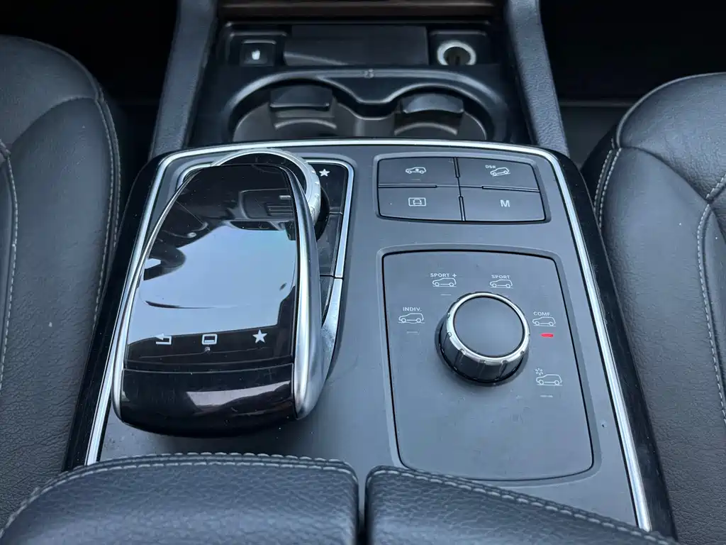 Mercedes-Benz GLE 2016 — фото 8