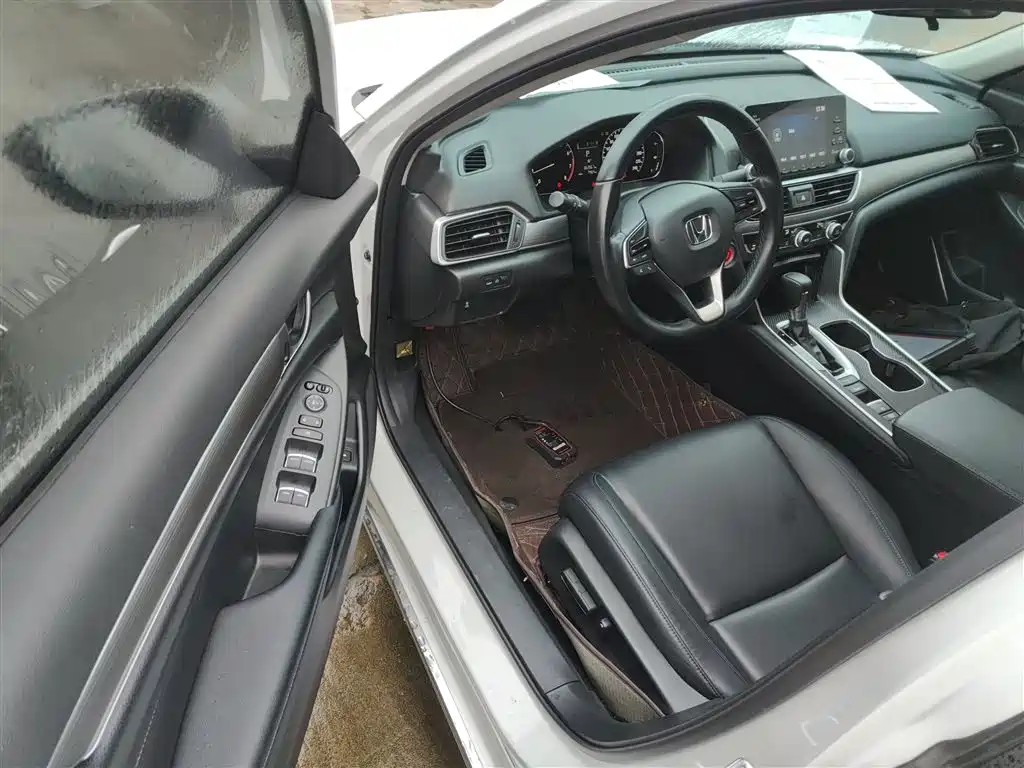 Honda Accord 2021 — фото 16