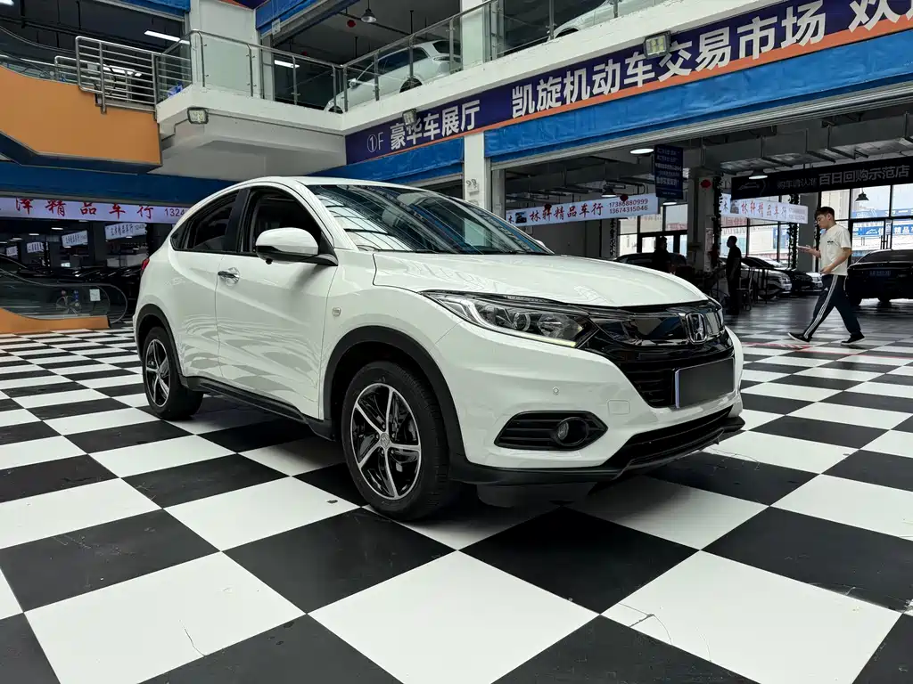 Honda Vezel 2022 — фото 3