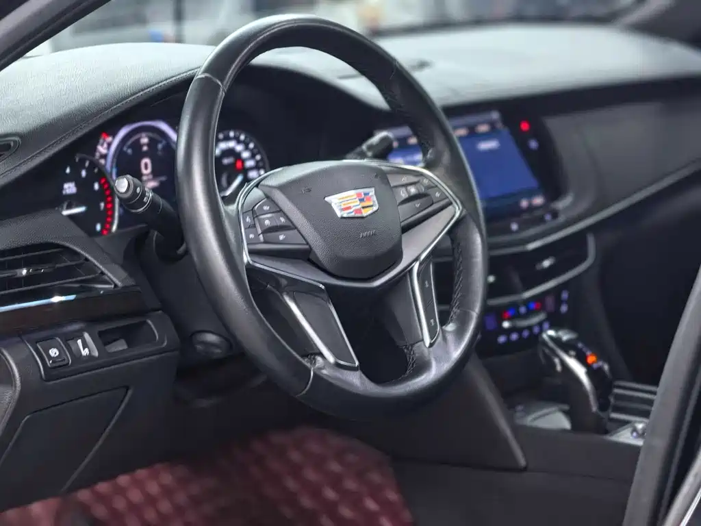 Cadillac CT6 2021 — фото 12