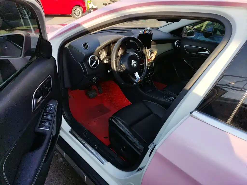 Mercedes-Benz GLA 2017 — фото 12
