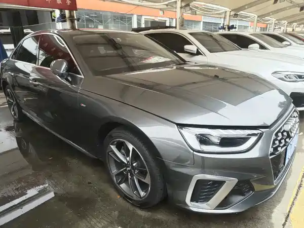 Audi A4L 2021