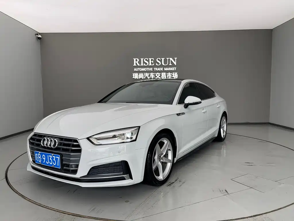 Audi A5 2019 — фото 1