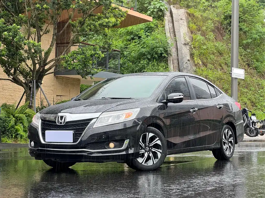Honda Crider 2016