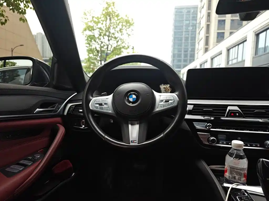 BMW 5 Series 2023