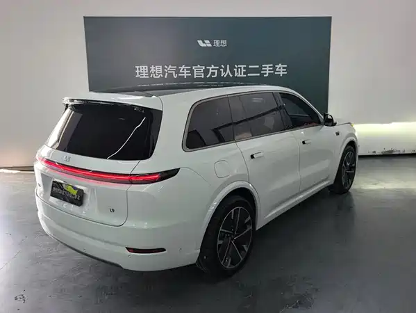 Li Auto L9 2025