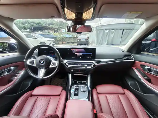 BMW i3 2023