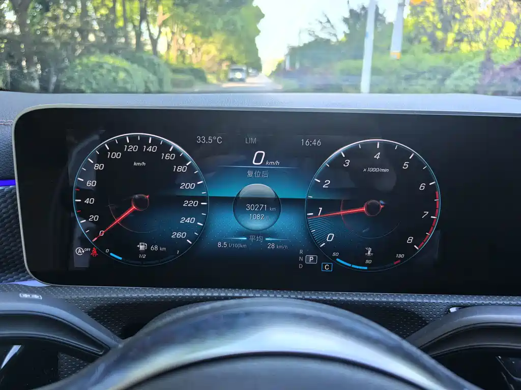 Mercedes-Benz A-Class 2020 — фото 16