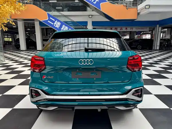 Audi Q2L 2022