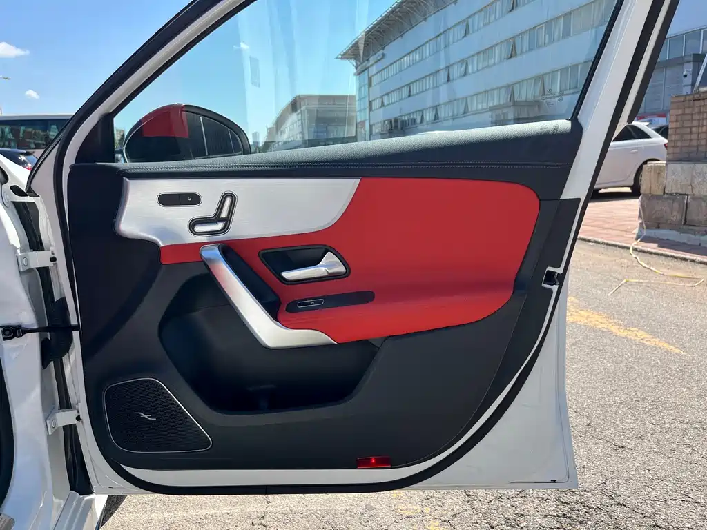 Mercedes-Benz A-Class AMG 2024 — фото 24