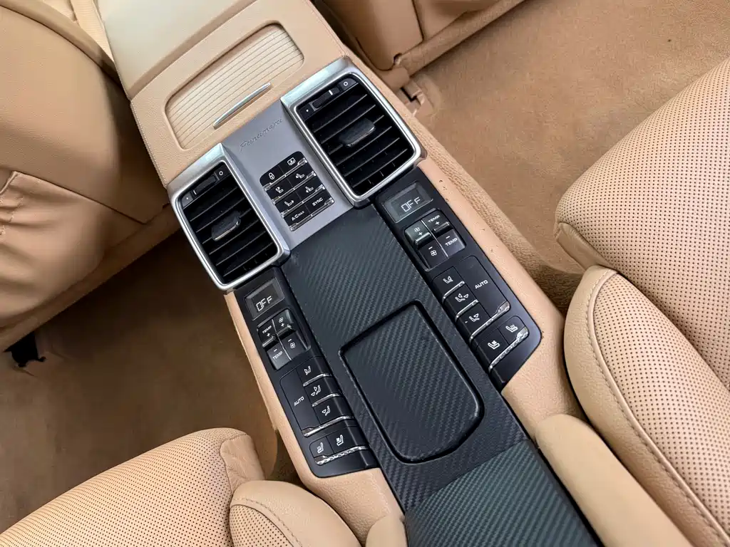 Porsche Panamera 2015 — фото 25