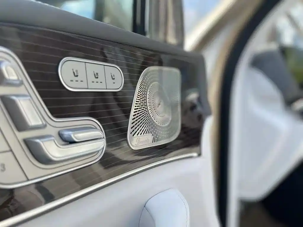 Mercedes-Benz GLS 2023 — фото 10