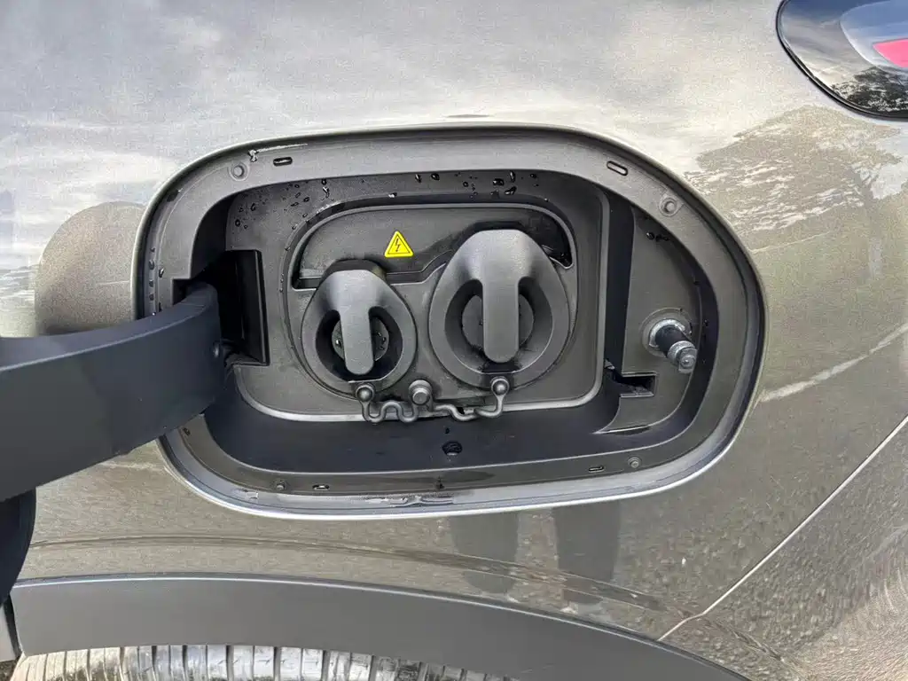 Geely Galaxy Starwish 2025 — фото 18