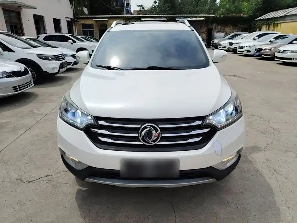Dongfeng Fengshen AX7 2016 — фото 3