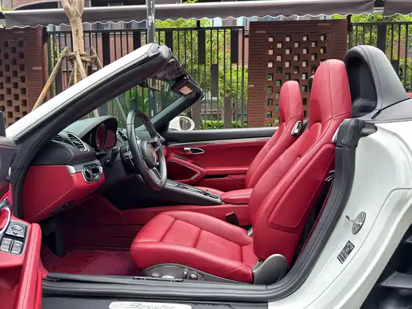 Porsche 718 2023