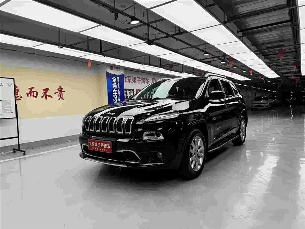 Jeep Cherokee 2017 — фото 1