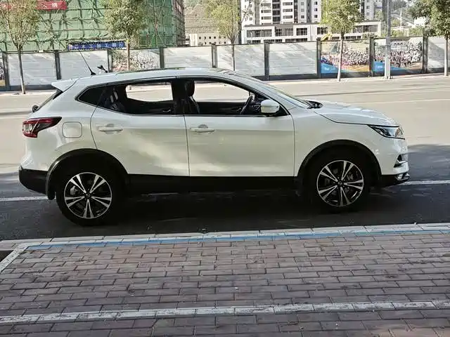 Nissan Qashqai 2021 — фото 10