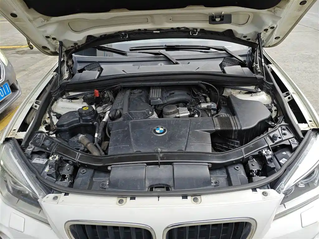 BMW X1 2014 — фото 20