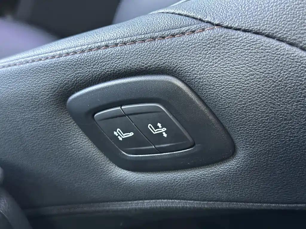 Toyota Camry 2023 — фото 22