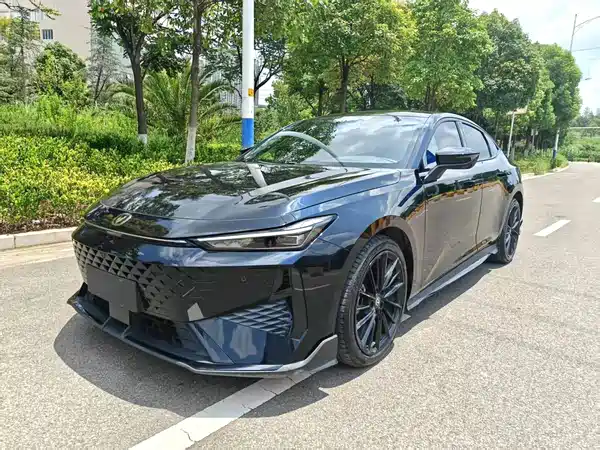 Changan UNI-V 2024
