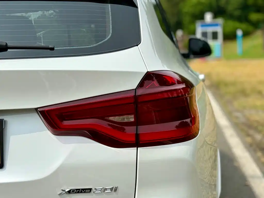 BMW X3 2018 — фото 9