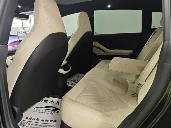 NIO ET5T 2025