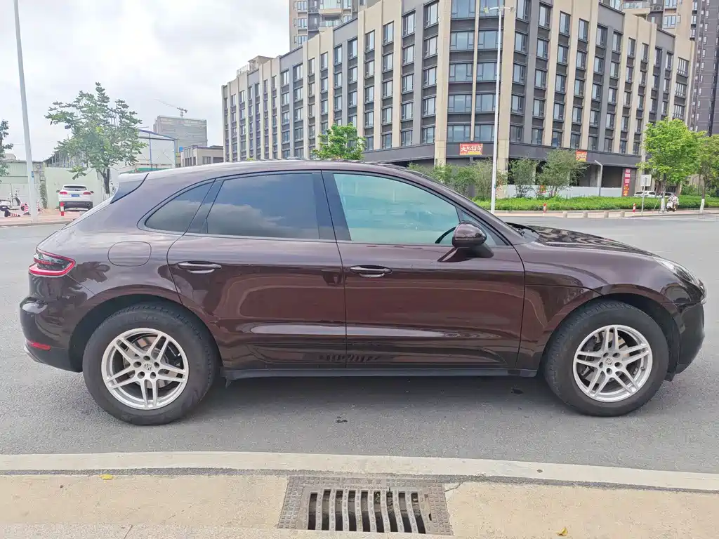 Porsche Macan 2017 — фото 4