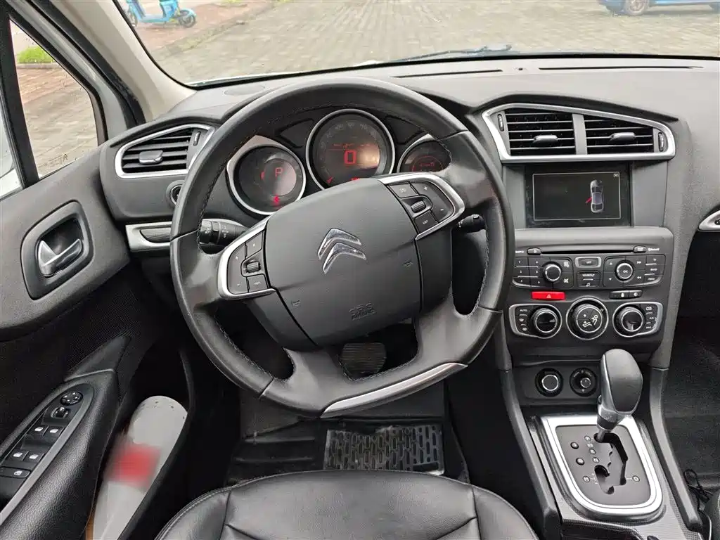 Citroen C4L 2015 — фото 11