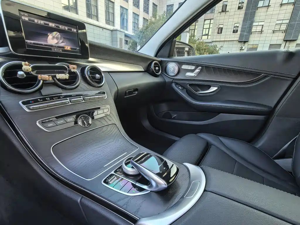 Mercedes-Benz C-Class 2018