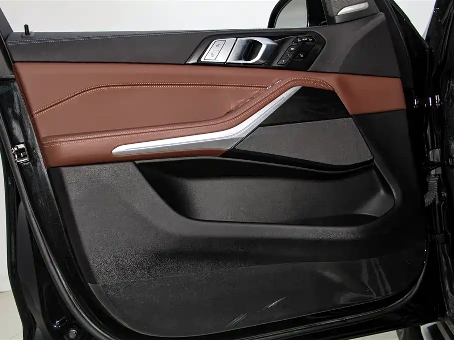 BMW X7 2022 — фото 16