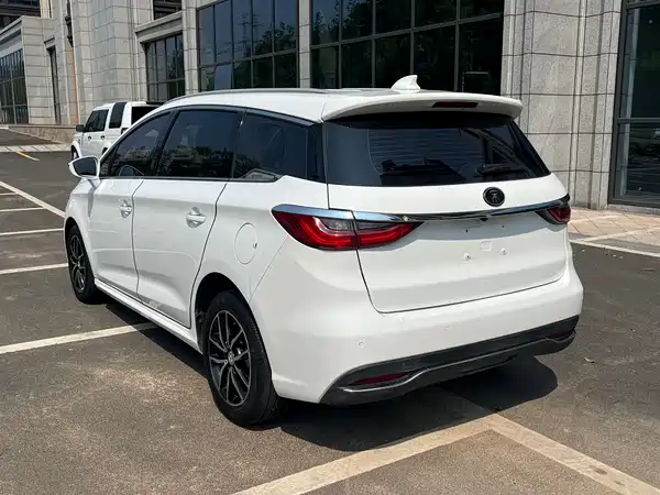 BYD Song MAX 2017