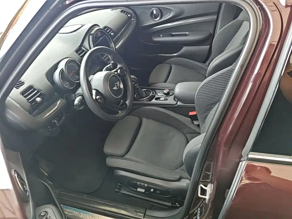MINI Clubman 2017 — фото 15