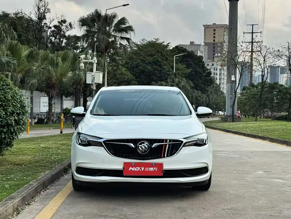 Buick Excelle 2022 — фото 3