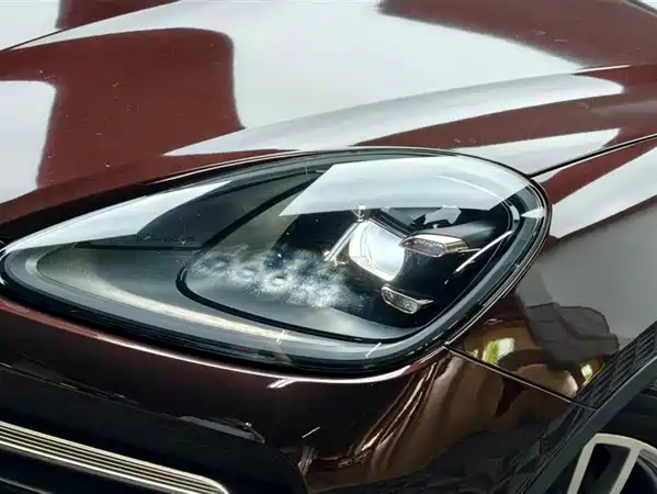 Porsche Cayenne 2021