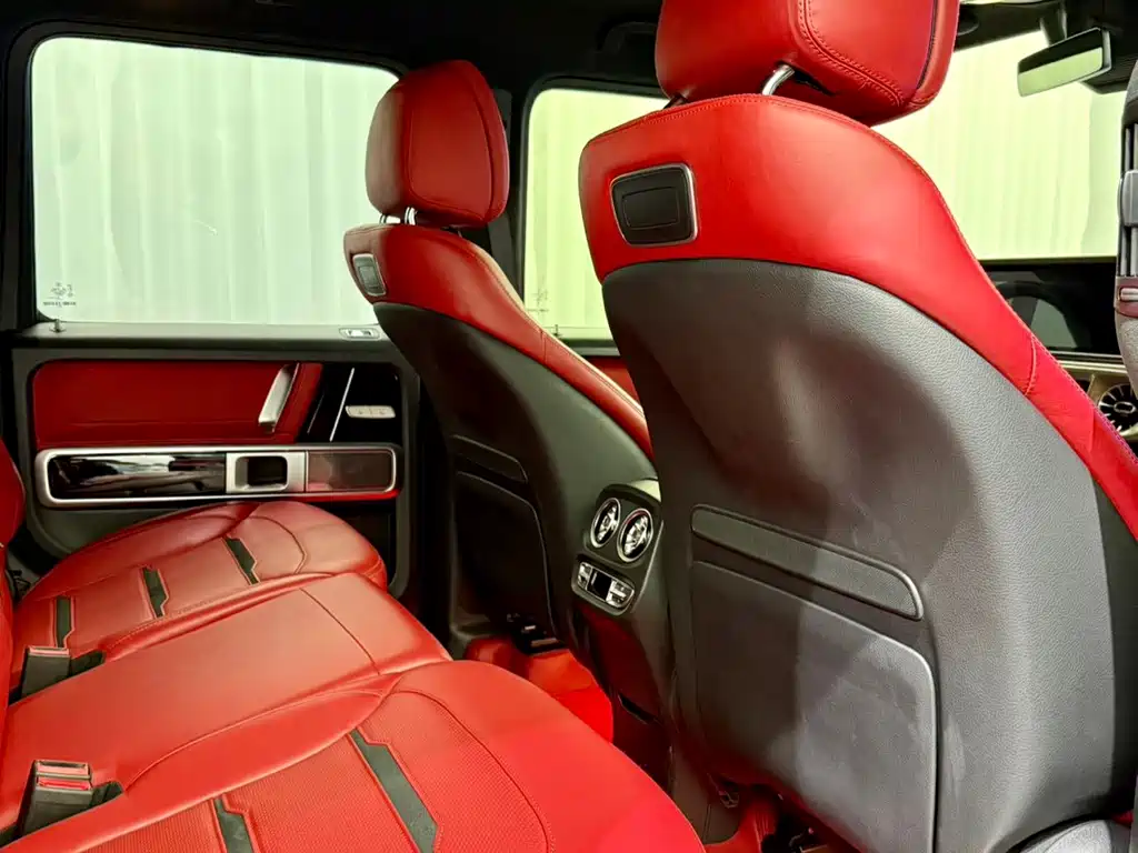 Mercedes-Benz G-Class AMG 2025 — фото 18