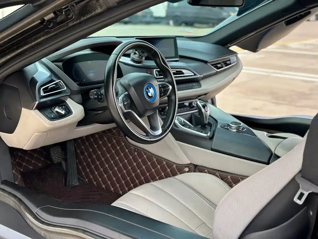 BMW i8 2016 — фото 4