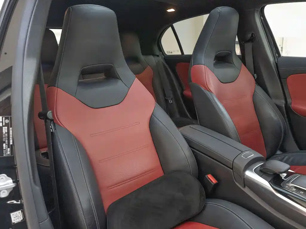 Mercedes-Benz A-Class AMG 2021 — фото 11