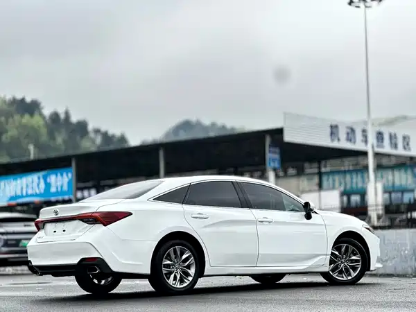 Toyota Avalon 2022