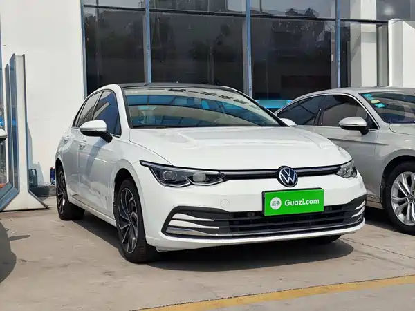 Volkswagen Golf 2024