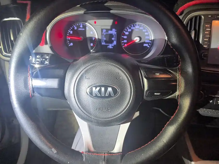 Kia KX3 Proud Running 2016 — фото 15