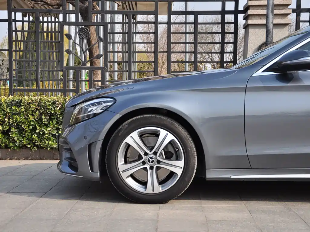 Mercedes-Benz C-Class 2019 — фото 6