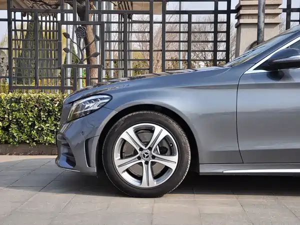 Mercedes-Benz C-Class 2019