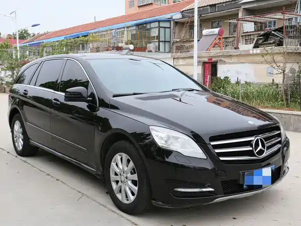 Mercedes-Benz R-Class 2011