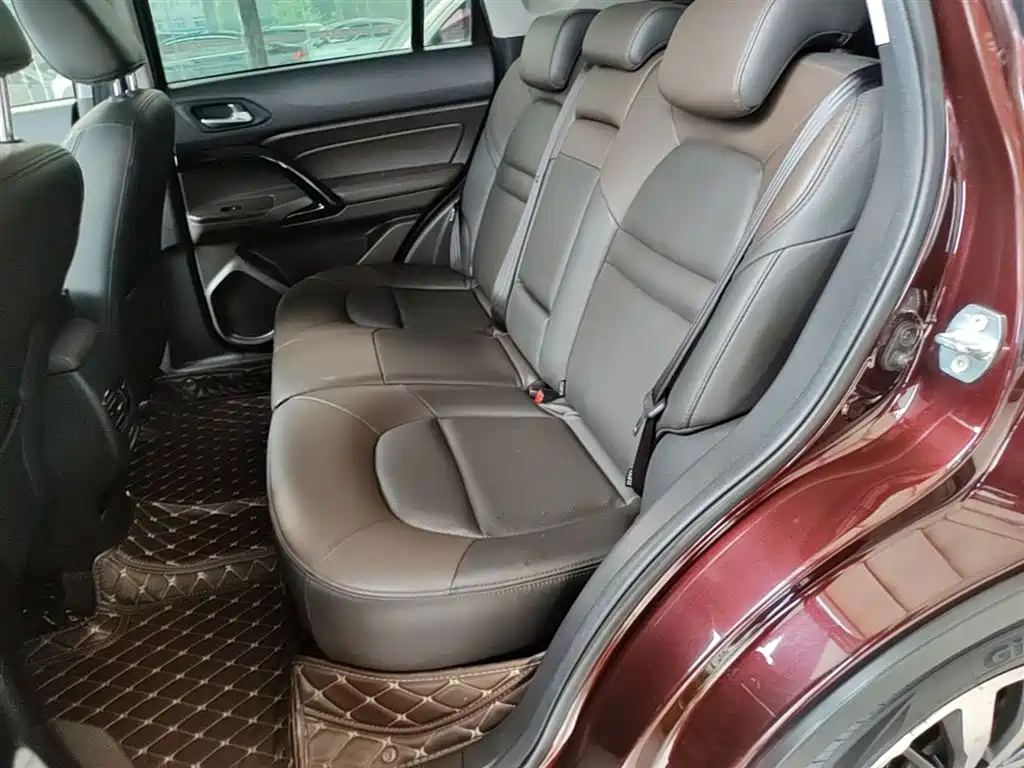 GAC Motor Trumpchi GS4 2018 — фото 17