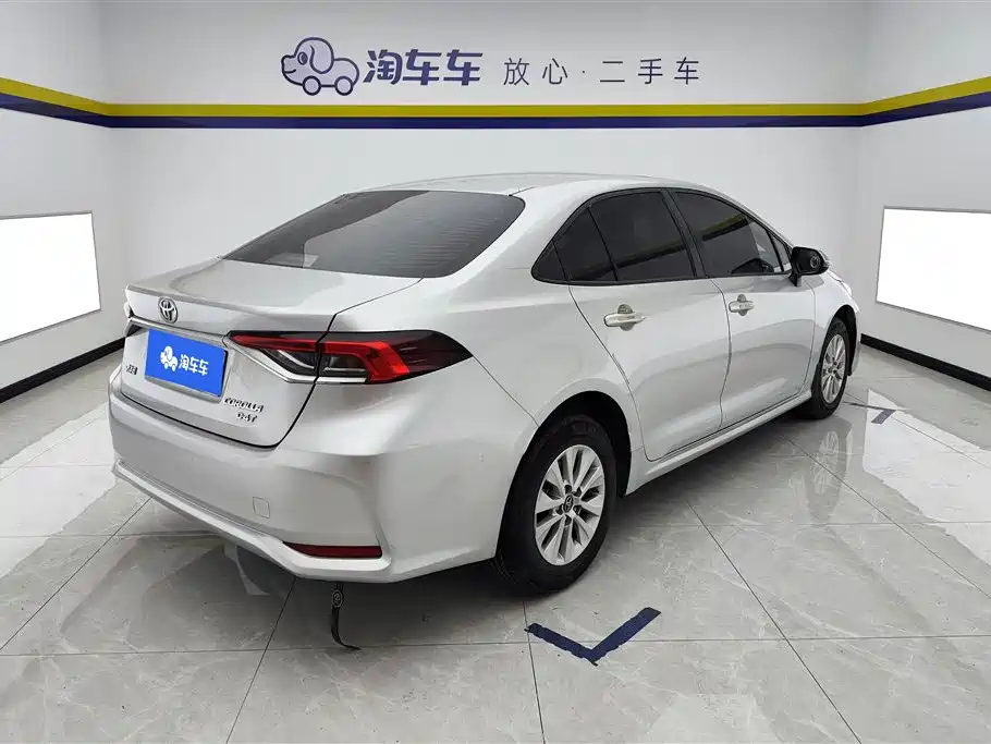 Toyota Corolla 2019 — фото 3