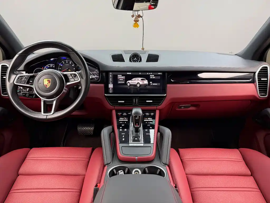 Porsche Cayenne 2019 — фото 12