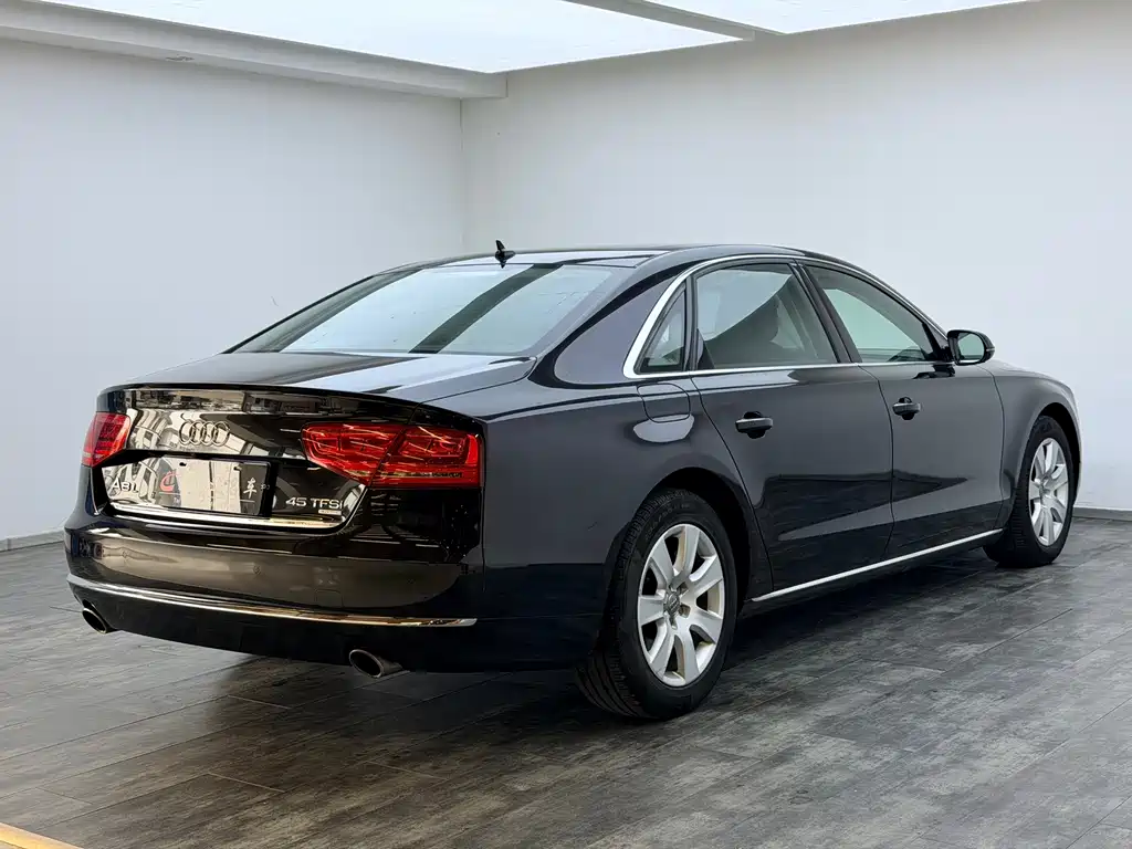 Audi A8 2013